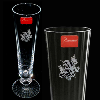 ミルニュイ名入れシャンパングラスは、この画像をクリック!